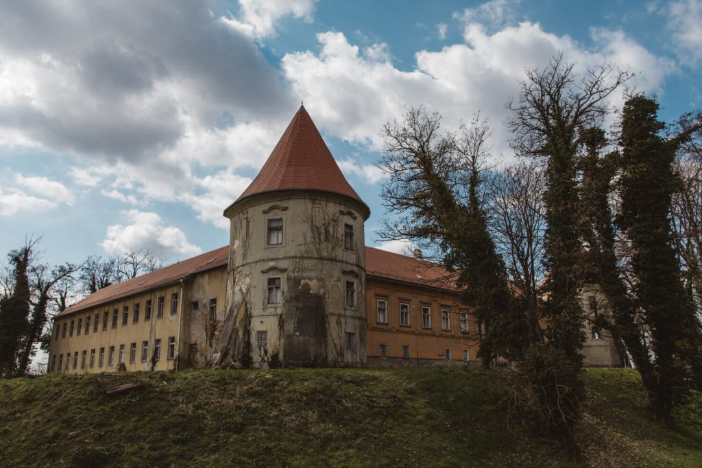 Zagreb Engagement Photosession