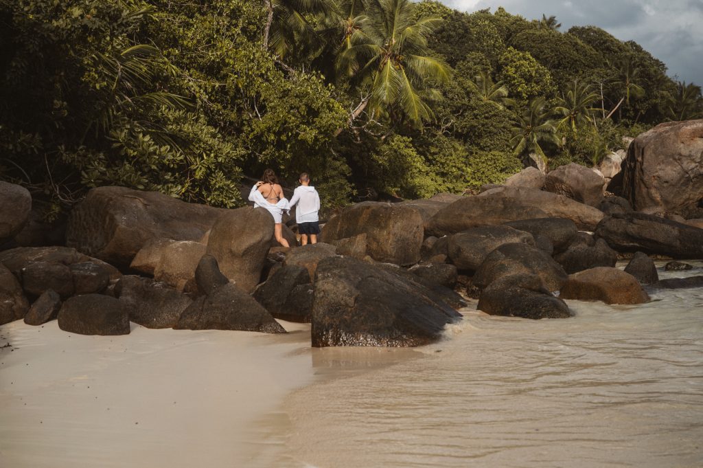 seychelles destination photographer beach session