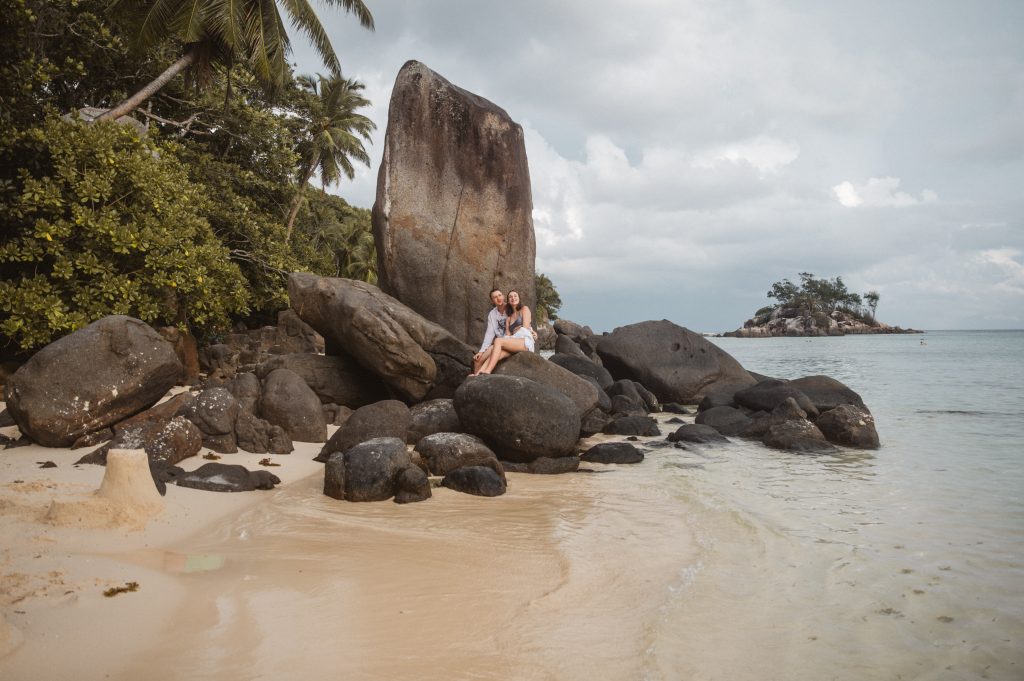 destination couple photographer seychelles